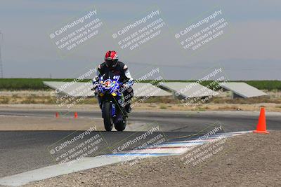 media/Jul-22-2022-TrackDaz (Fri) [[ca4971259a]]/Group B/130pm (Wheelie Bump)/